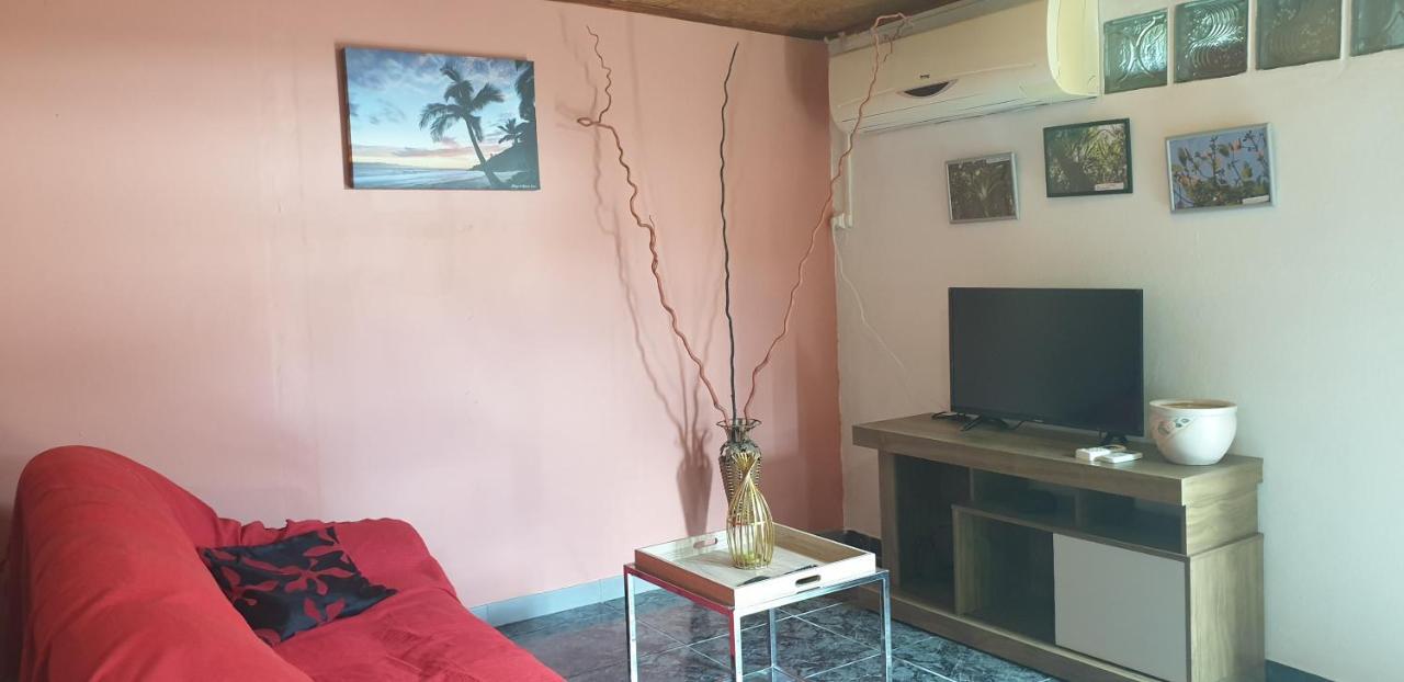T1 Bis Chez Les Saintanoise Βίλα Sainte Anne Εξωτερικό φωτογραφία